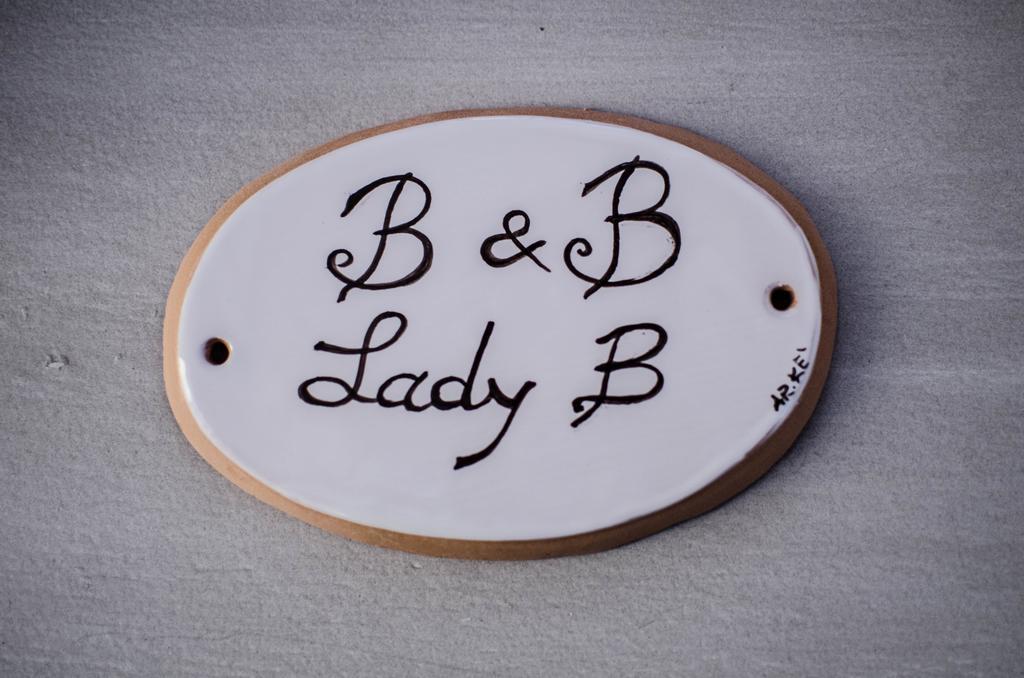 נאפולי Bed & Breakfast Lady-B מראה חיצוני תמונה
